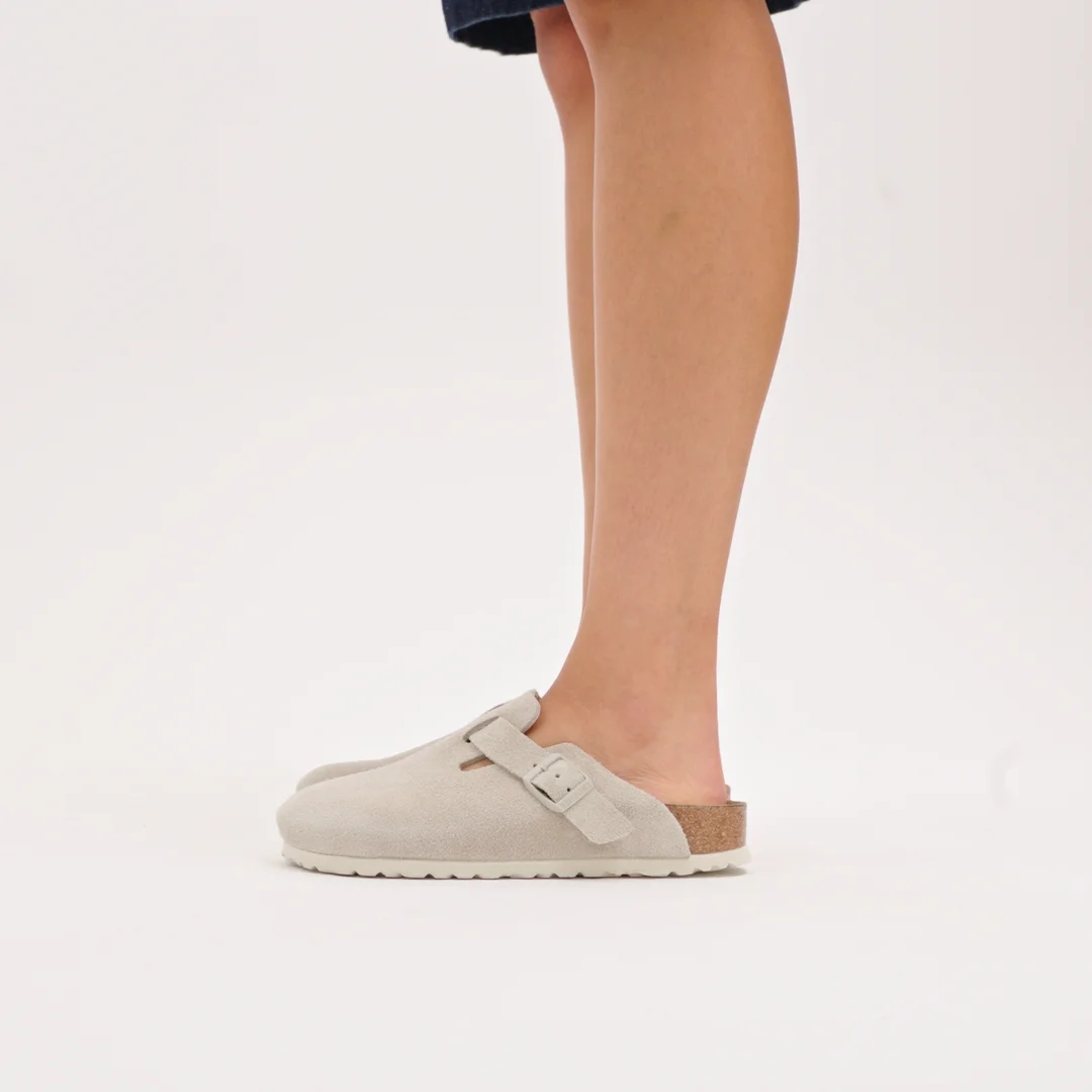 Boston / ボストン」（スエードレザー、オイスター）| BIRKENSTOCK（日本）