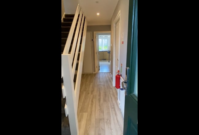 Beautiful double room with full en-suite 🛁 Main Photo