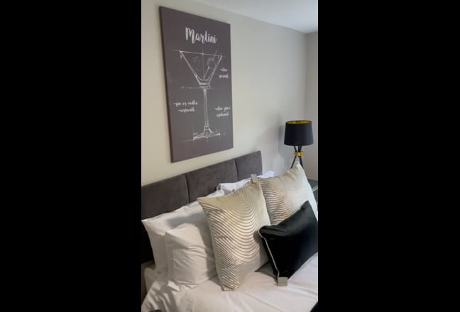 Luxury Rooms  Main Photo