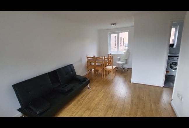 2 Bedroom City Centre Apartment  Main Photo