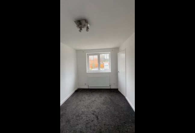Modern One bedroom house available in Mansfield Main Photo