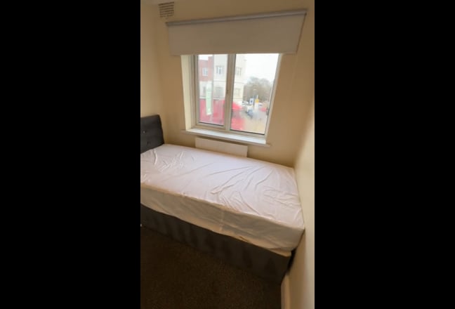 The Perfect Single in Wimbledon Park!! Main Photo