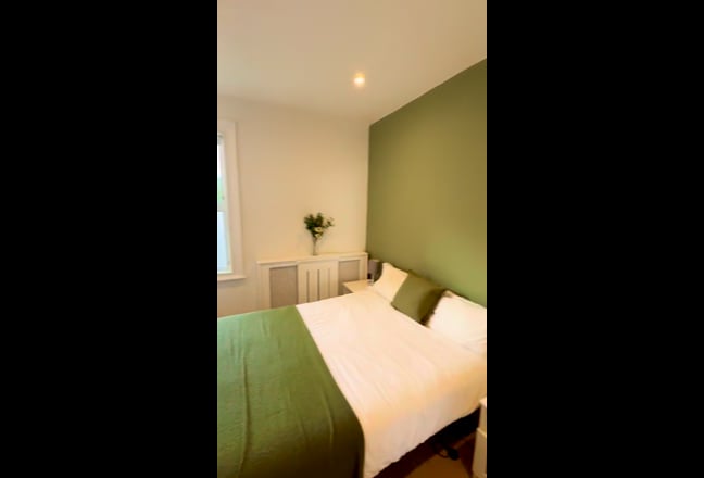 Whole 1 bed flat available in Tooting Broadway Main Photo