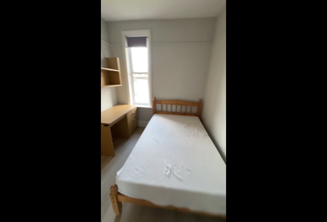 Student room to let in Portswood area  Main Photo