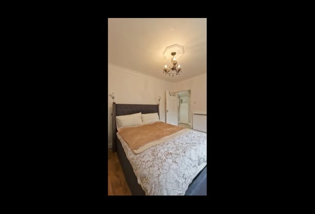 Fabulously located large double bedroom Wandsworth Main Photo