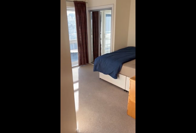 Furnished double room in prime ilford/goodmayes Main Photo