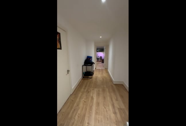 Spacious Double Ensuite Room in City Centre Main Photo