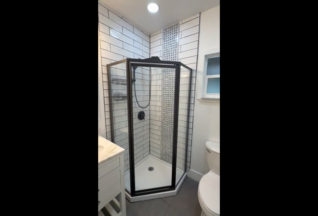 Studio with private bathroom and private entrance Main Photo