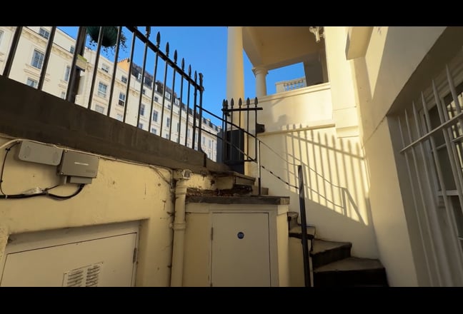 Whole 1 bed near Pimlico tube station (Zone 1) Main Photo