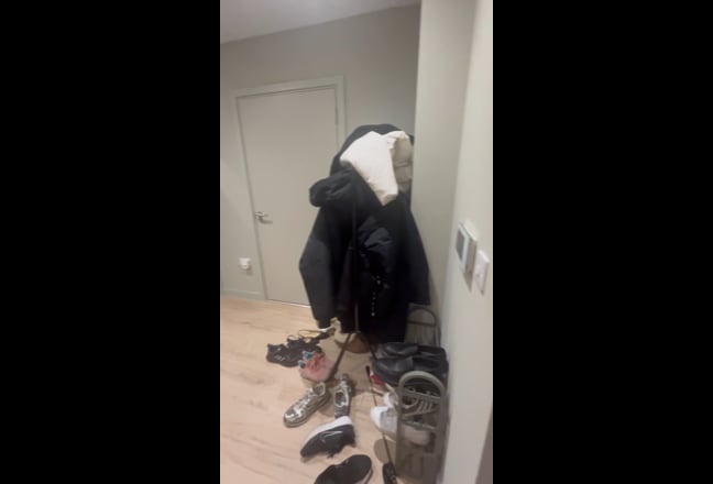 Spacious large room and en-suite at Bale & Anchor  Main Photo