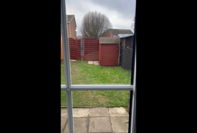 2 bedroom house Main Photo