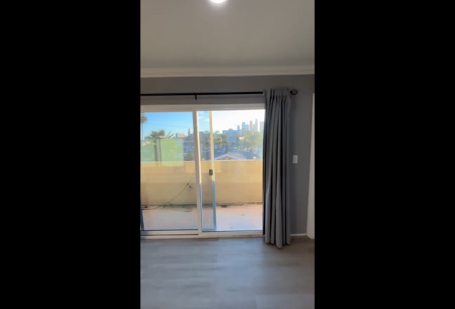 Large Private Bedroom/bathroom + Huge Balcony in E Main Photo