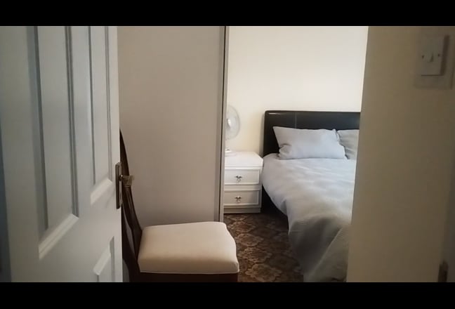 Large double bedroom with adjoining bathroom Main Photo