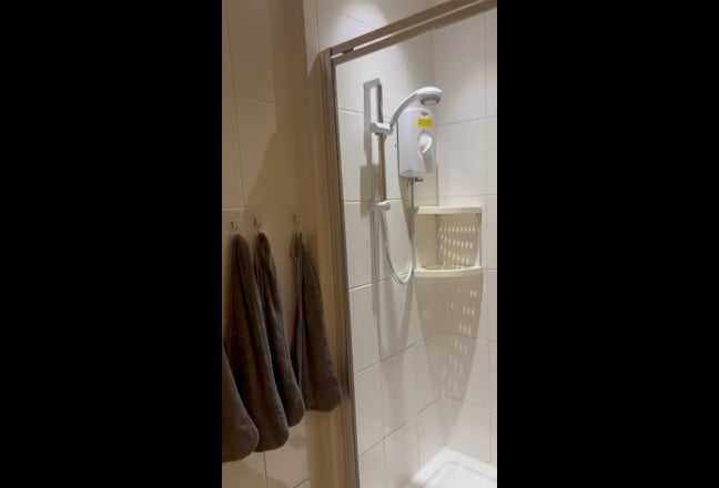 Sea View Double rooms to rent in small guesthouse  Main Photo