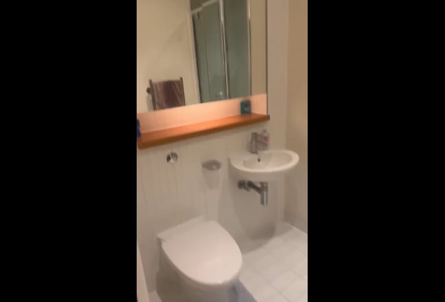 Large Double Room with En-Suite, Friendly flat Main Photo