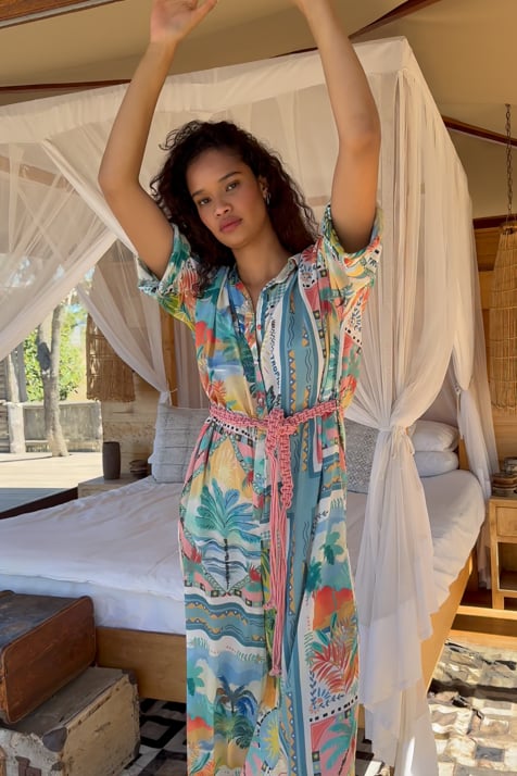 Vídeo: Macacão Swan