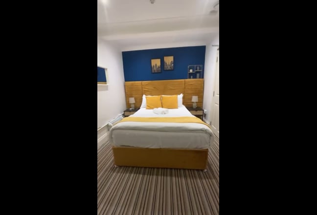 🏙️ Angel Alert: Modern Double Rooms Now! 🏙️ Main Photo