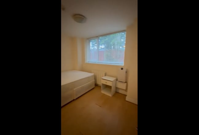 2 Bedroom Property  Main Photo