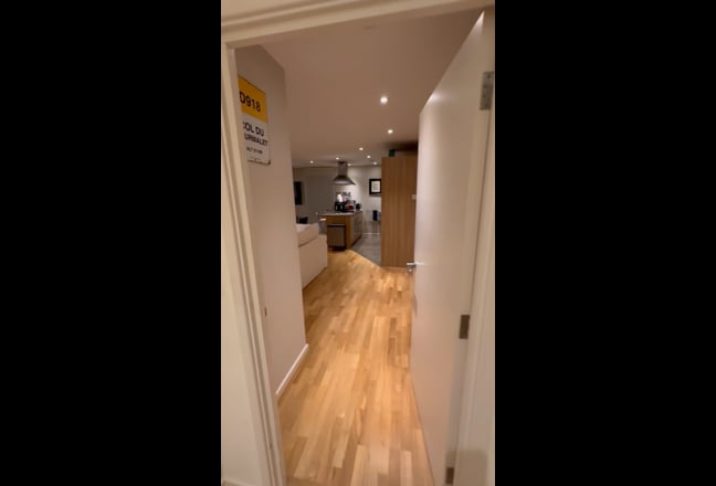 En-Suite Double Room - All Bills Included Main Photo