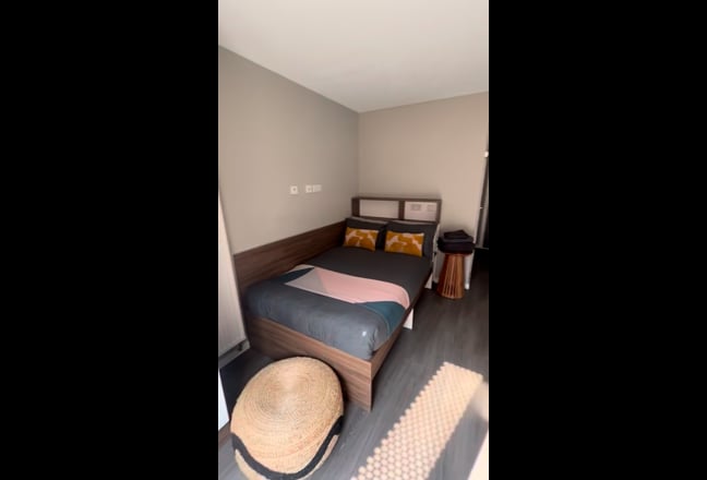 1 Bedroom Apartment in Zinc Works Residence Main Photo