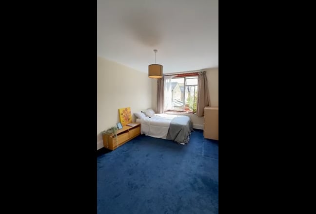 Stunning Large Bedroom in Balham Houseshare!💫 Main Photo