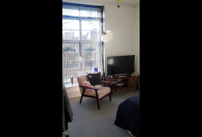 Pet friendly 2 Bedroom Flat – Stockwell Main Photo