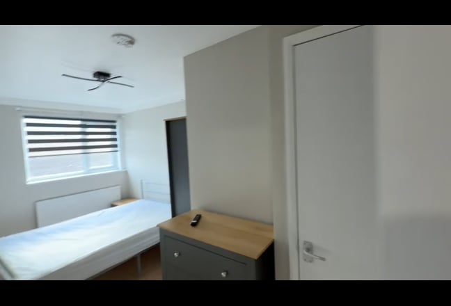 Fully Refurbished En-Suite Room(All Bill Included) Main Photo