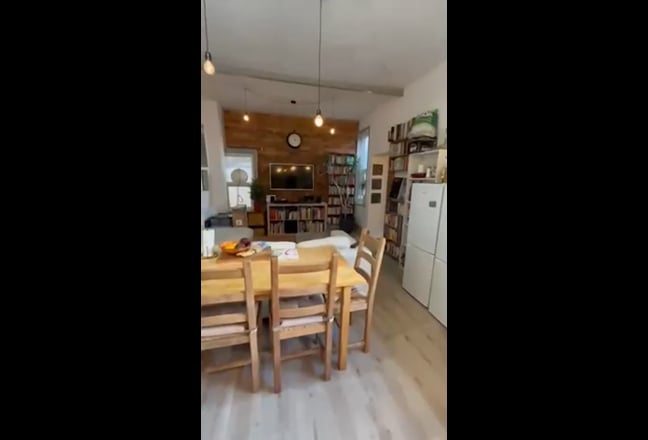 Ensuite room in spacious maisonette available now  Main Photo