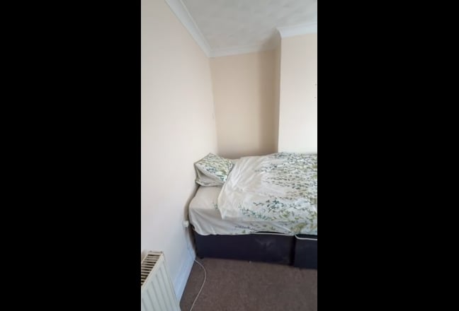 A bright and spacious double room in Brighton City Main Photo