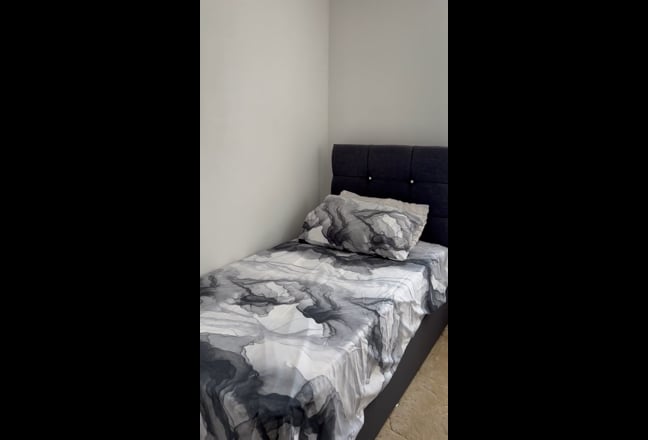 Cosy Blight Single Room Available. Main Photo