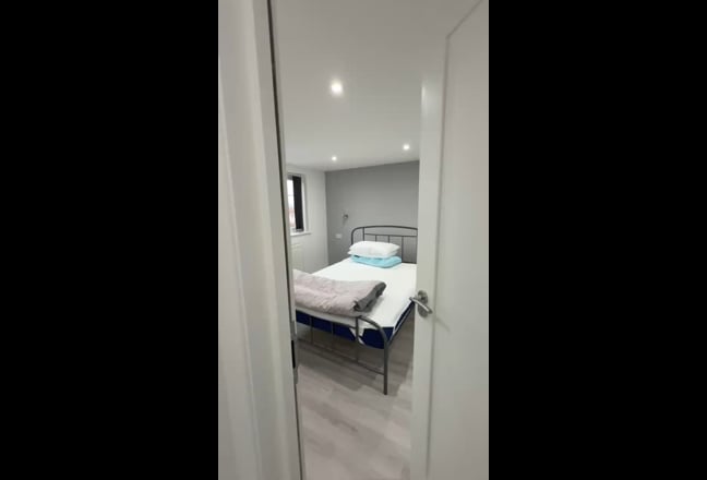 Spacious Double Room Ensuites -All Bills Included Main Photo