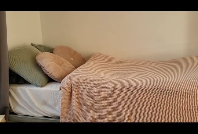 Beautiful calm room in quirky Govanhill Main Photo