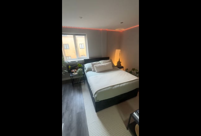 Kingfisher Court Premium 33m2 Flat Main Photo