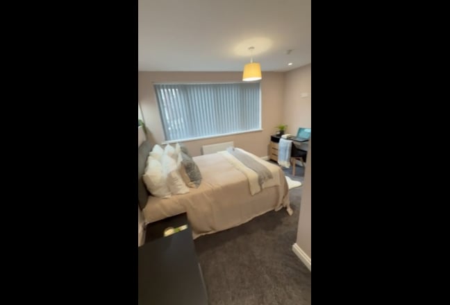 High-end En Suite Rooms - All Bills INCLUDED Main Photo