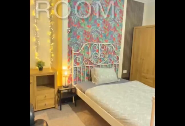 Room Near Town(Bills and Cleaners Are Included) Main Photo