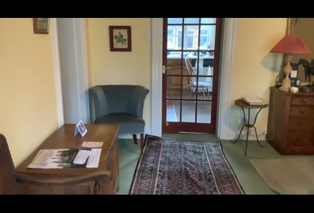 En-suite room to let in country home sharing ameni Main Photo