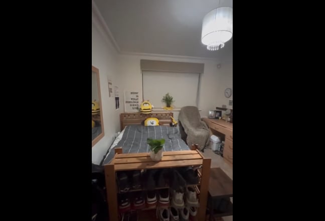 Furnished double Room Main Photo