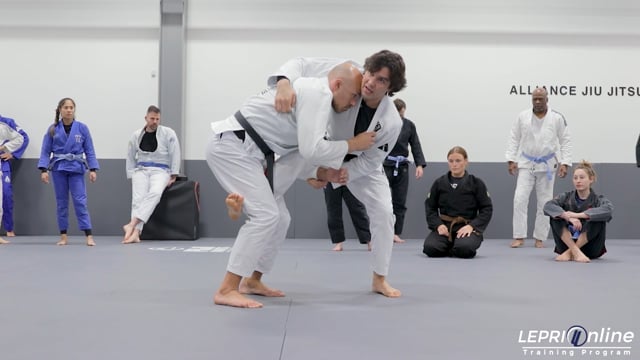 Low Single Counter Continuation to Knee Cut