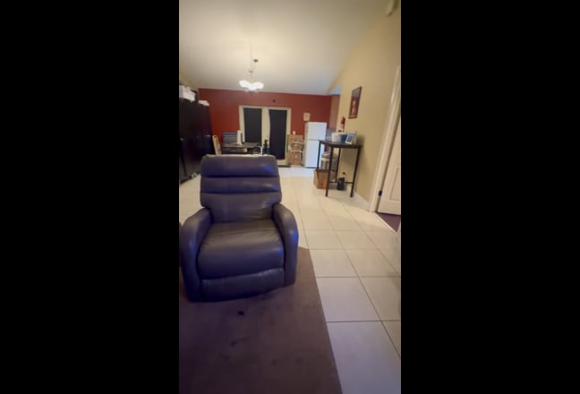 Room for rent near downtown Sanford Main Photo