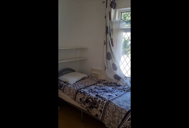 Single bed room  Main Photo