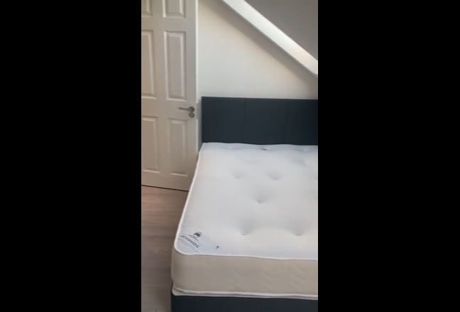 Last new double ensuite remaining at &pound;1050  Main Photo