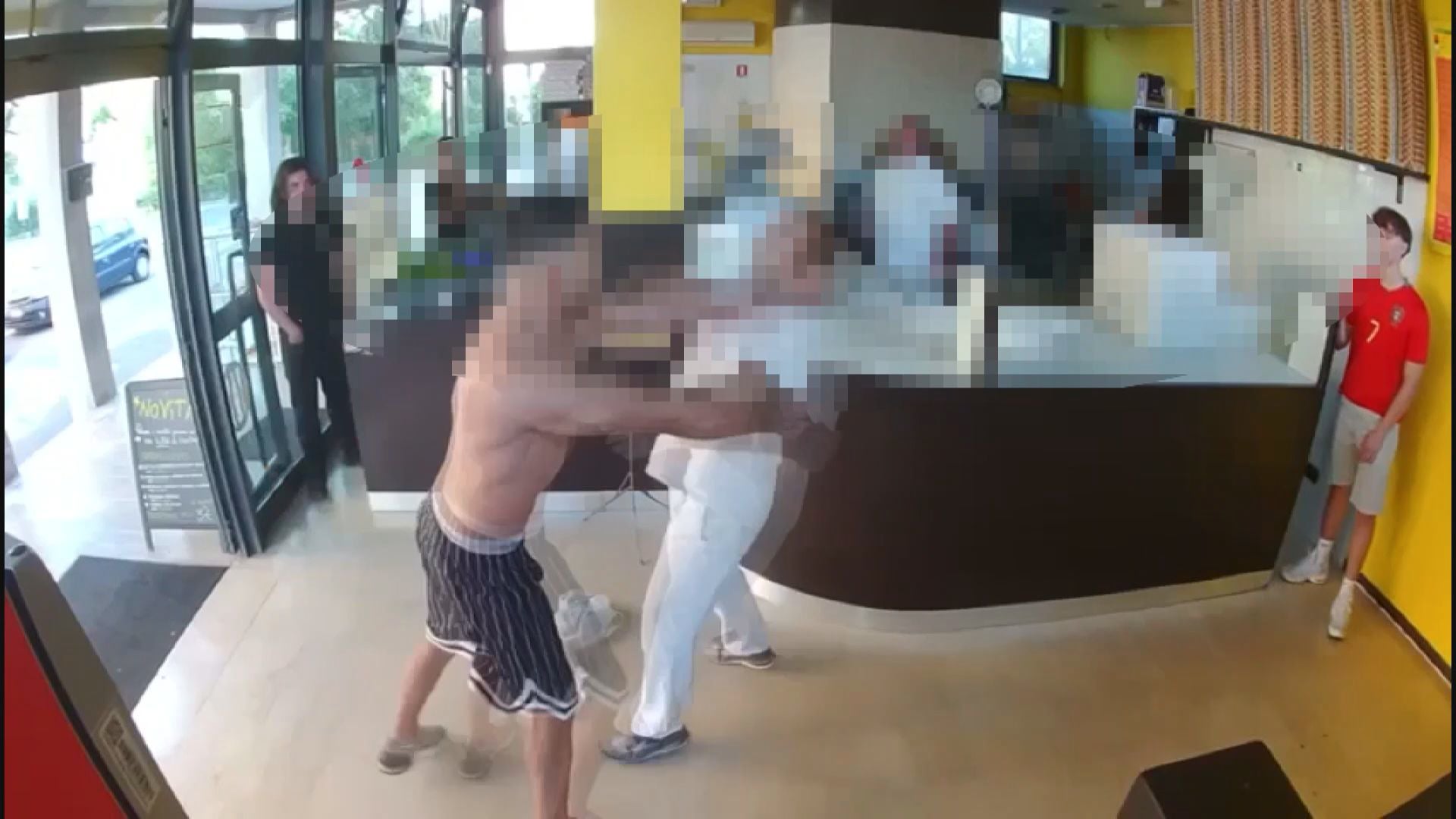 Catturato in Spagna il rapinatore che aggredì un pizzaiolo a San Giovanni in Persiceto