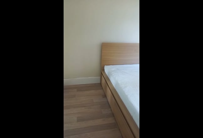 Double bedroom to let in a quiet place  Main Photo