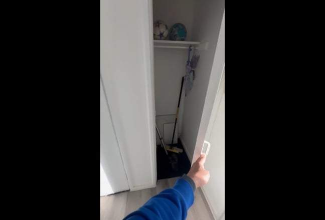 21BC - 🏡 Newly Renovated 2-Bedroom Flat Main Photo