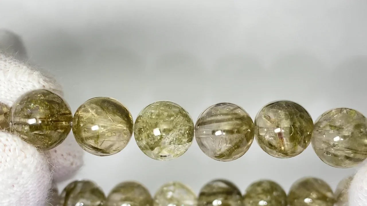 【奇跡的共演】グリーントルマリンオンクォーツ 動画】【1点もの】グリーントルマリンインクォーツ ラウンド10mm 1連