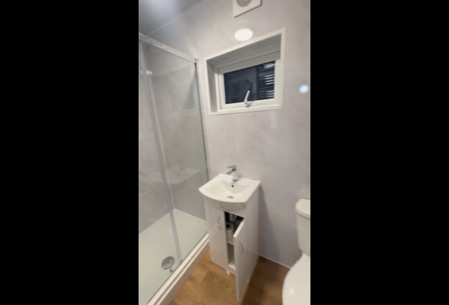 Newly renovated 1 Bed Flat Main Photo