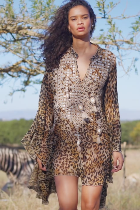 Vídeo: Caftán Corto Kayla