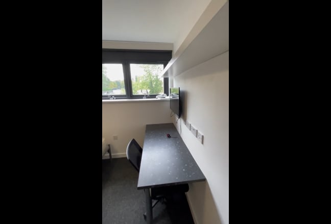 Ensuite room all bills Inc-near Lougborough Uni  Main Photo