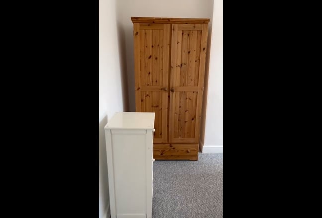 Large Double Room available in Golden Triangle Main Photo