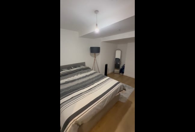Double bedroom available Centre of Taunton  Main Photo